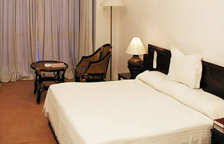 Velan Hotel Ritz superior room